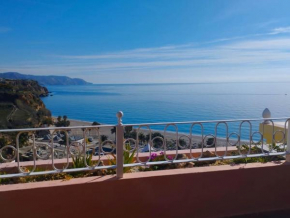 Amazing 3 bedroom townhouse close to Burriana, Nerja